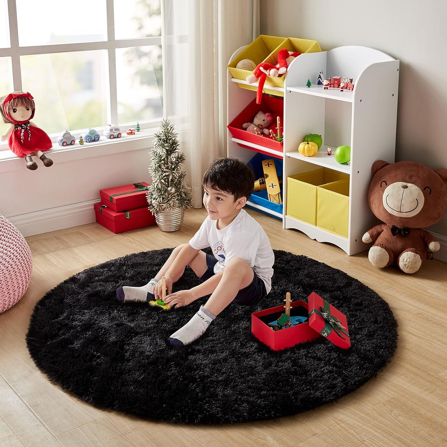 Fluffy round Rugs, Cozy Soft 5Ft Circle Solid Black Rugs for Kids Room Cute Furry Circular Rugs Fuzzy Comfy Nursery Rugs Shaggy Plush Rugs for Boys Girls Room